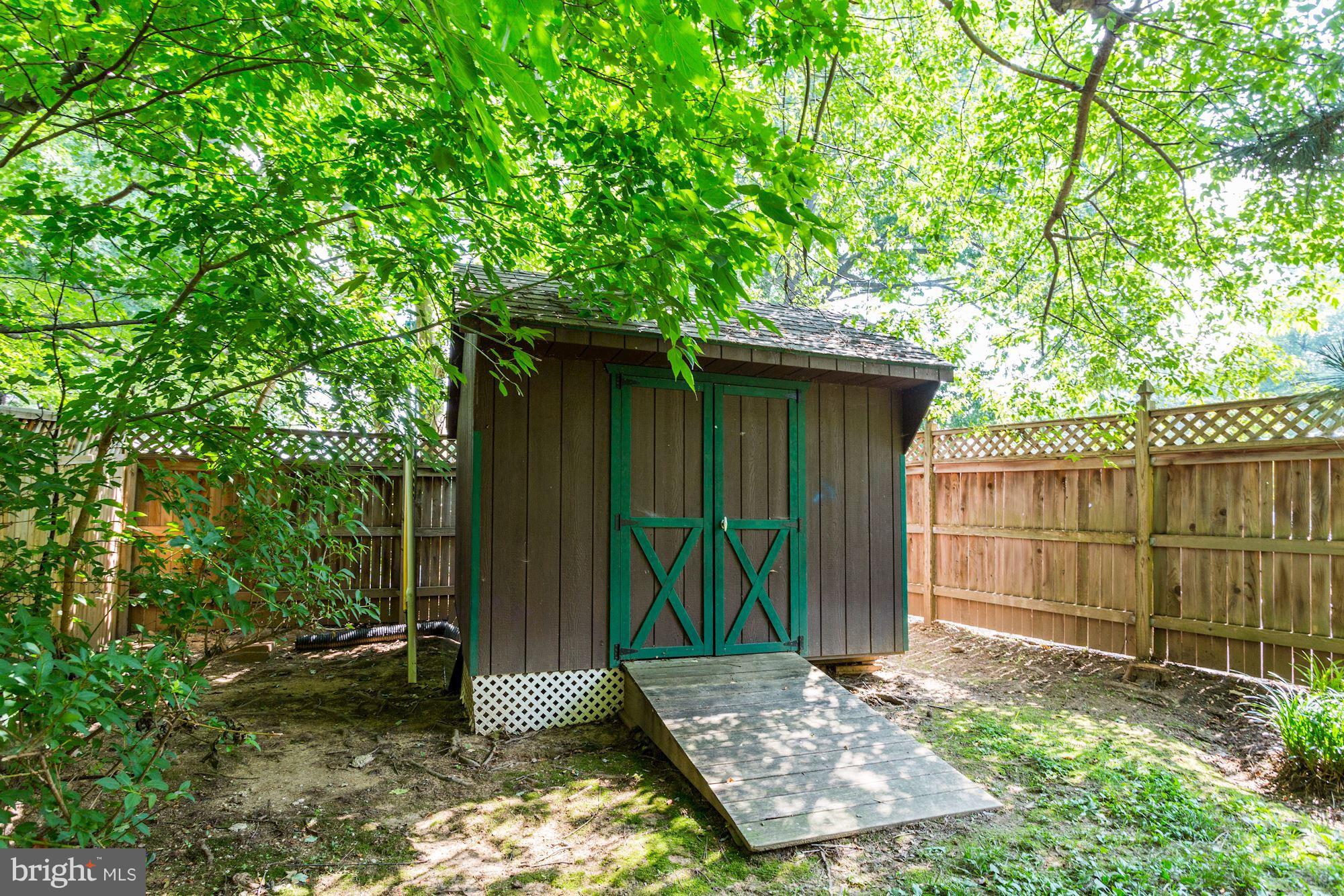 10118 Renfrew Road Silver Spring, MD 20901 - Photo 28 of 30 Exterior (Rear)