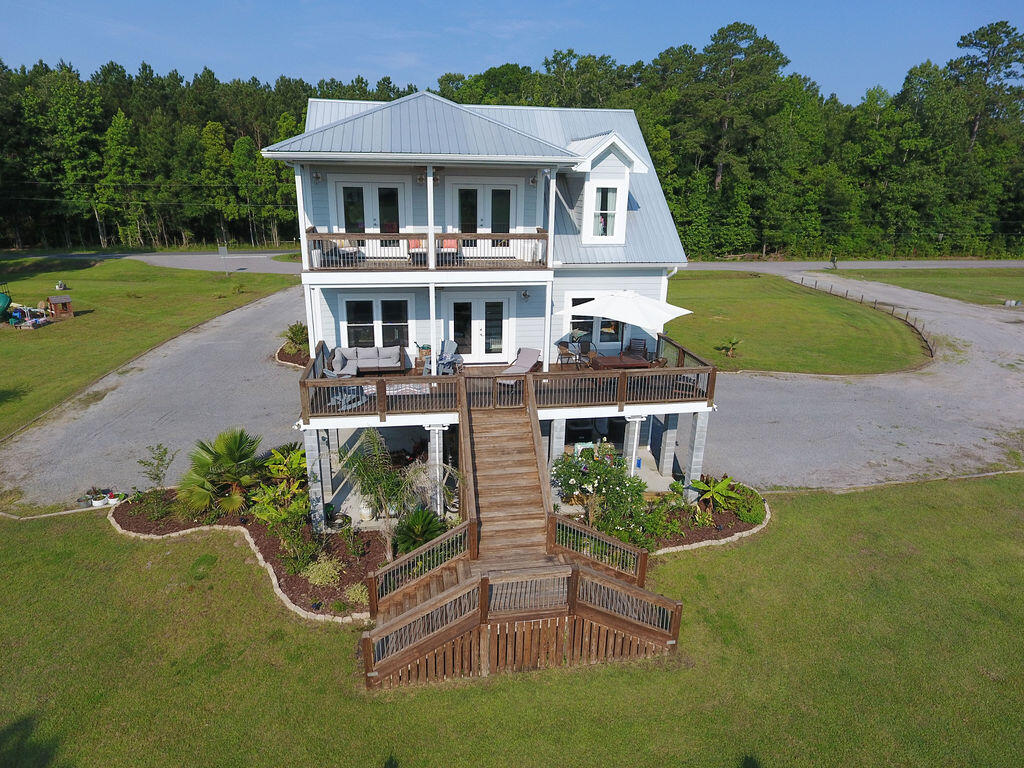 26 Castlebury Road Walterboro, SC 29488 - Photo 1 of 50 DJI_0015