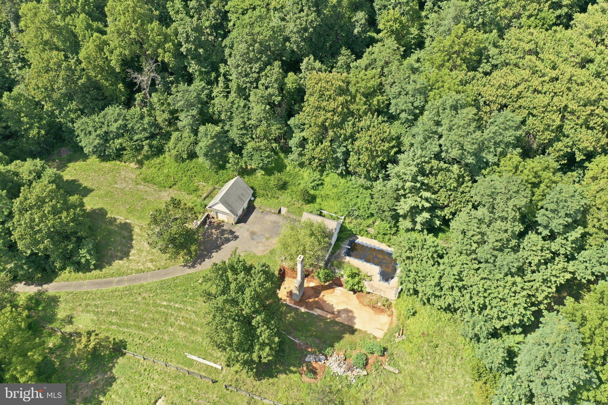 847 Jonathan Road Linden, VA 22642 - Photo 41 of 49 Gallery Image 41