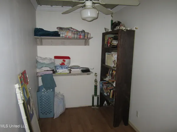 $350,000 | 1356 County Road 180, Blue Springs, MS 38828