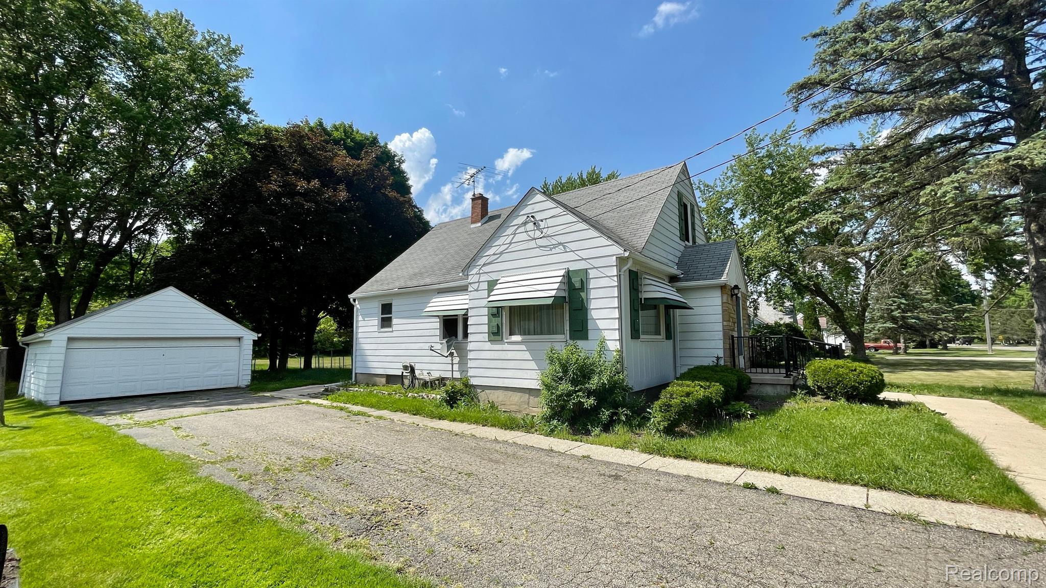 2309 Covert Road Burton, MI 48509 - Photo 27 of 31 Gallery Image 27