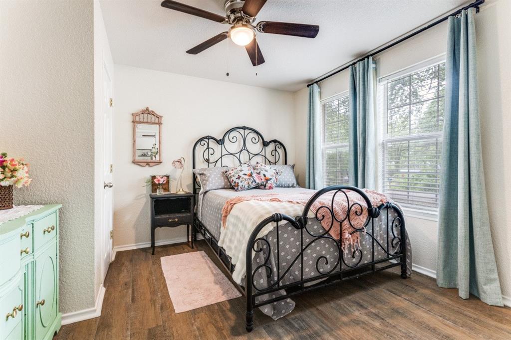 12490 Deeds Court Azle, TX 76020 - Photo 13 of 30 Primary Bedroom