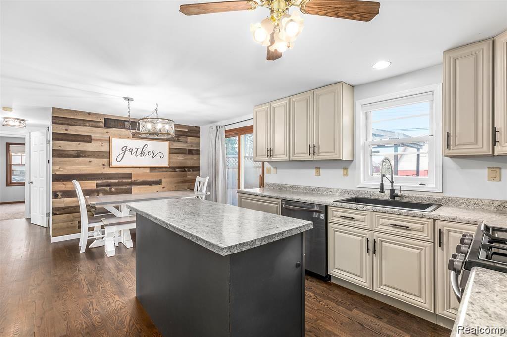 21444 Superior Road Taylor, MI 48180 - Photo 7 of 25