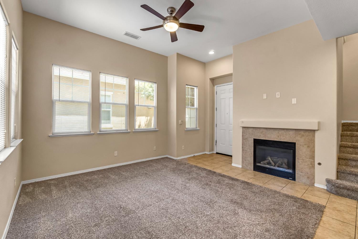 3855 Harlan Ranch Boulevard Clovis, CA 93619 - Photo 1 of 39