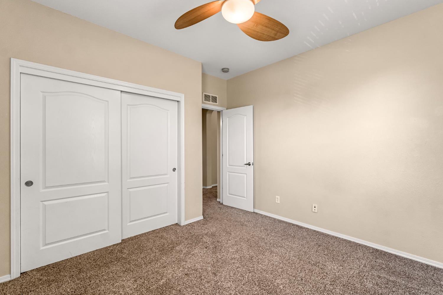 3855 Harlan Ranch Boulevard Clovis, CA 93619 - Photo 21 of 39