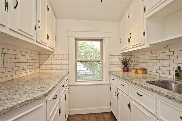 10 Kelly Street Warren, RI 02885 - Photo 4 of 13