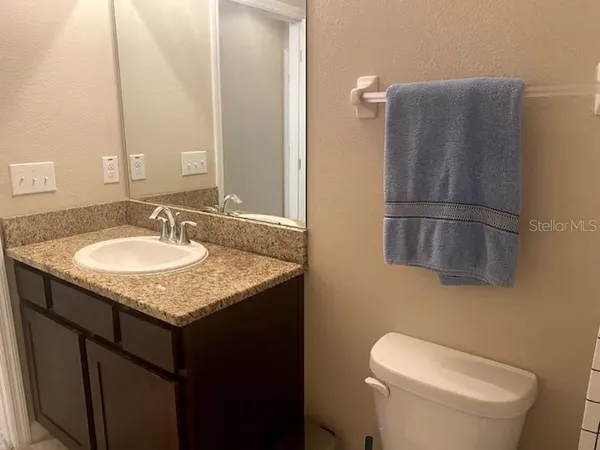 $2,500 | 8618 Palmer Park Circle, Sarasota, FL 34238