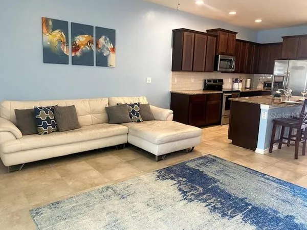 $2,500 | 8618 Palmer Park Circle, Sarasota, FL 34238