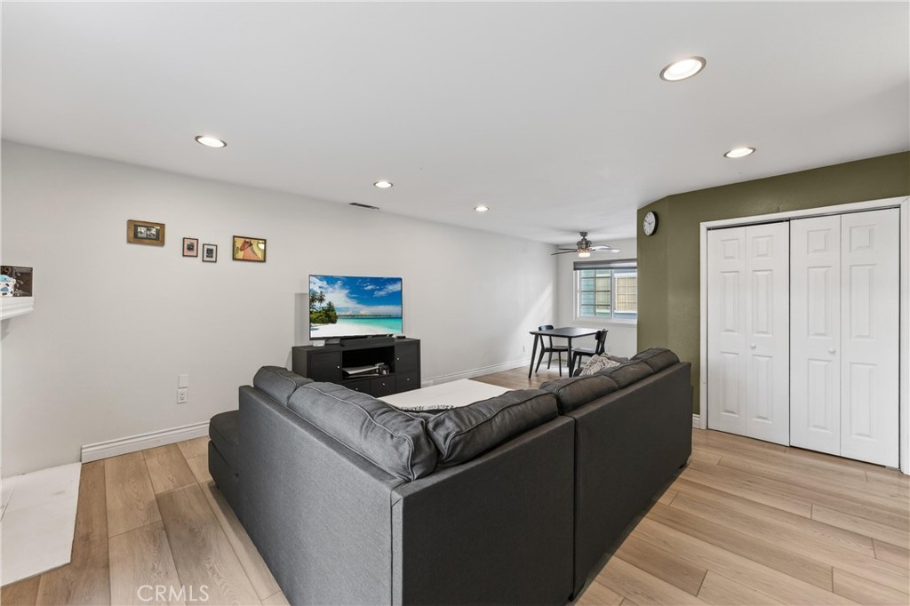 107 West Spring Street, Unit C Long Beach, CA 90806 - Photo 5 of 41