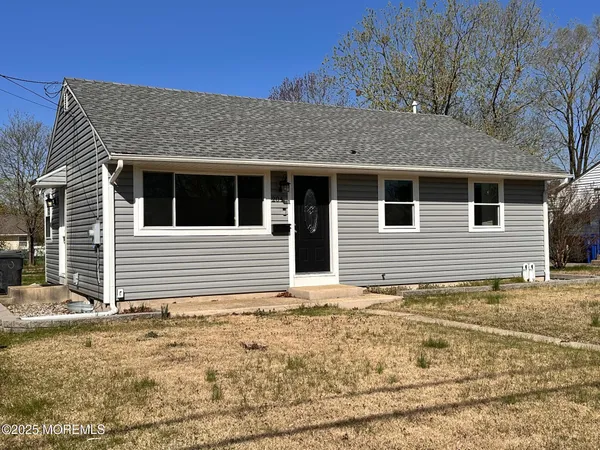 $2,650 | 204 Dickinson Avenue, Toms River, NJ 08753