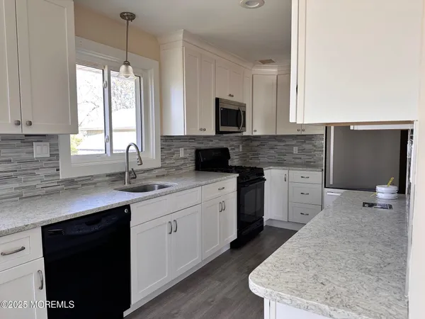 $2,650 | 204 Dickinson Avenue, Toms River, NJ 08753