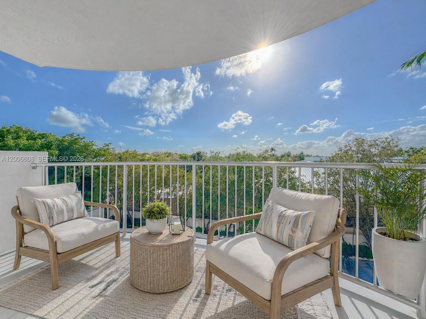 210 Seaview Drive, Unit 403 Key Biscayne, FL 33149 - Photo 25 of 31 a view of a patio on the roof deck