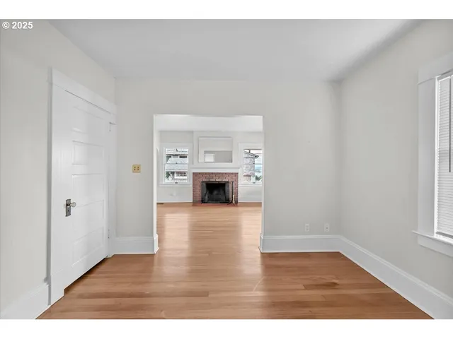 $549,900 | 270 Cowlitz Street, St. Helens, OR 97051