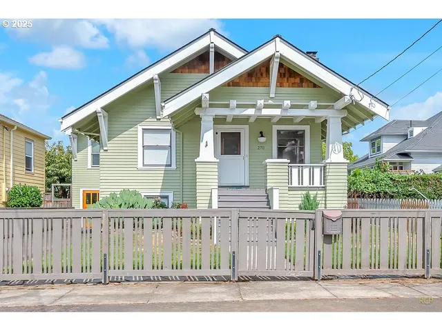 $549,900 | 270 Cowlitz Street, St. Helens, OR 97051