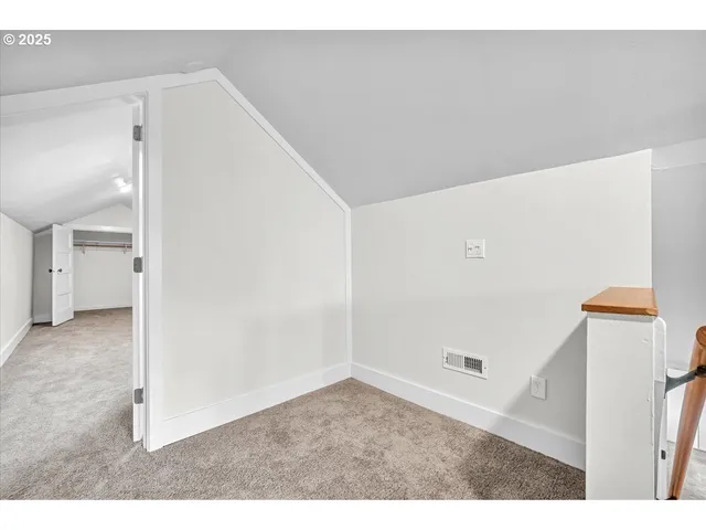 $549,900 | 270 Cowlitz Street, St. Helens, OR 97051