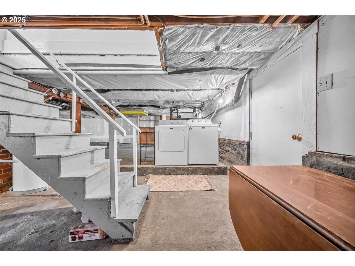 270 Cowlitz Street St. Helens, OR 97051 - Photo 32 of 42