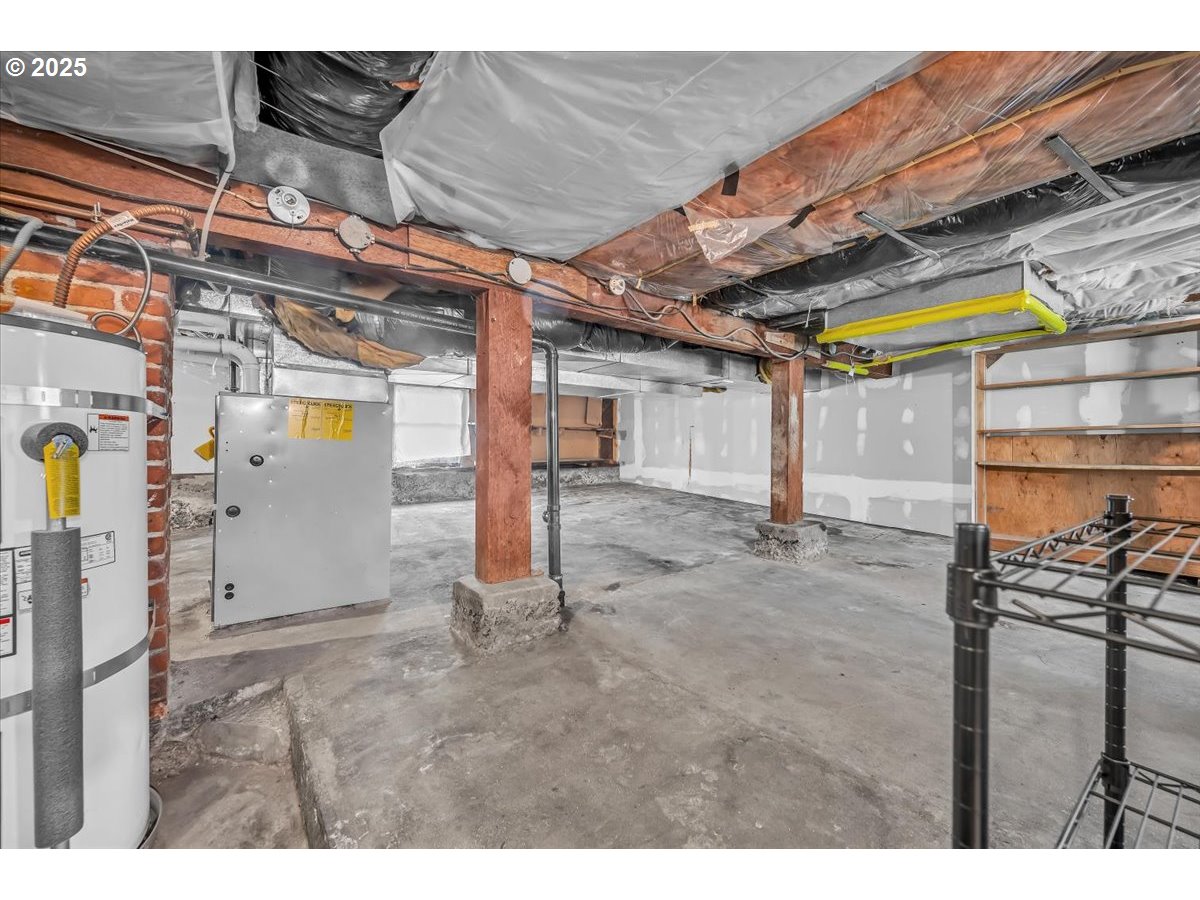 270 Cowlitz Street St. Helens, OR 97051 - Photo 33 of 42