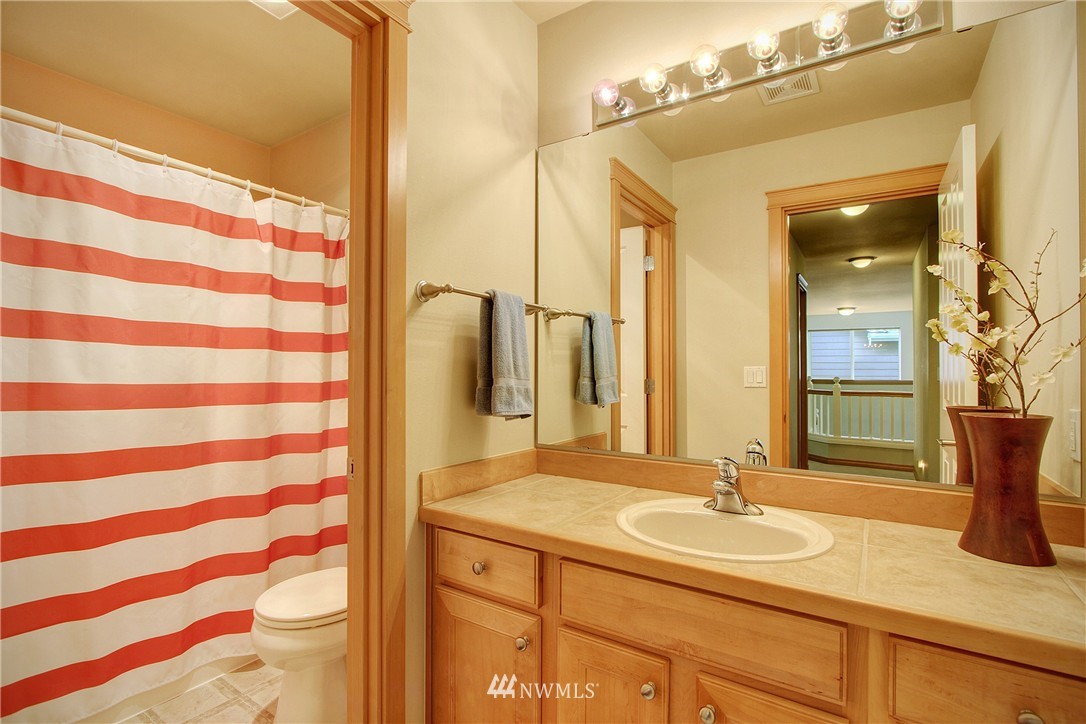 1016 Lawton Road Lynnwood, WA 98036 - Photo 13 of 21