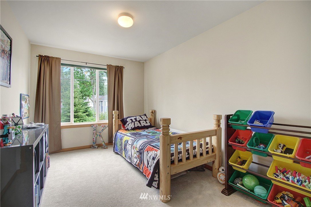 1016 Lawton Road Lynnwood, WA 98036 - Photo 15 of 21