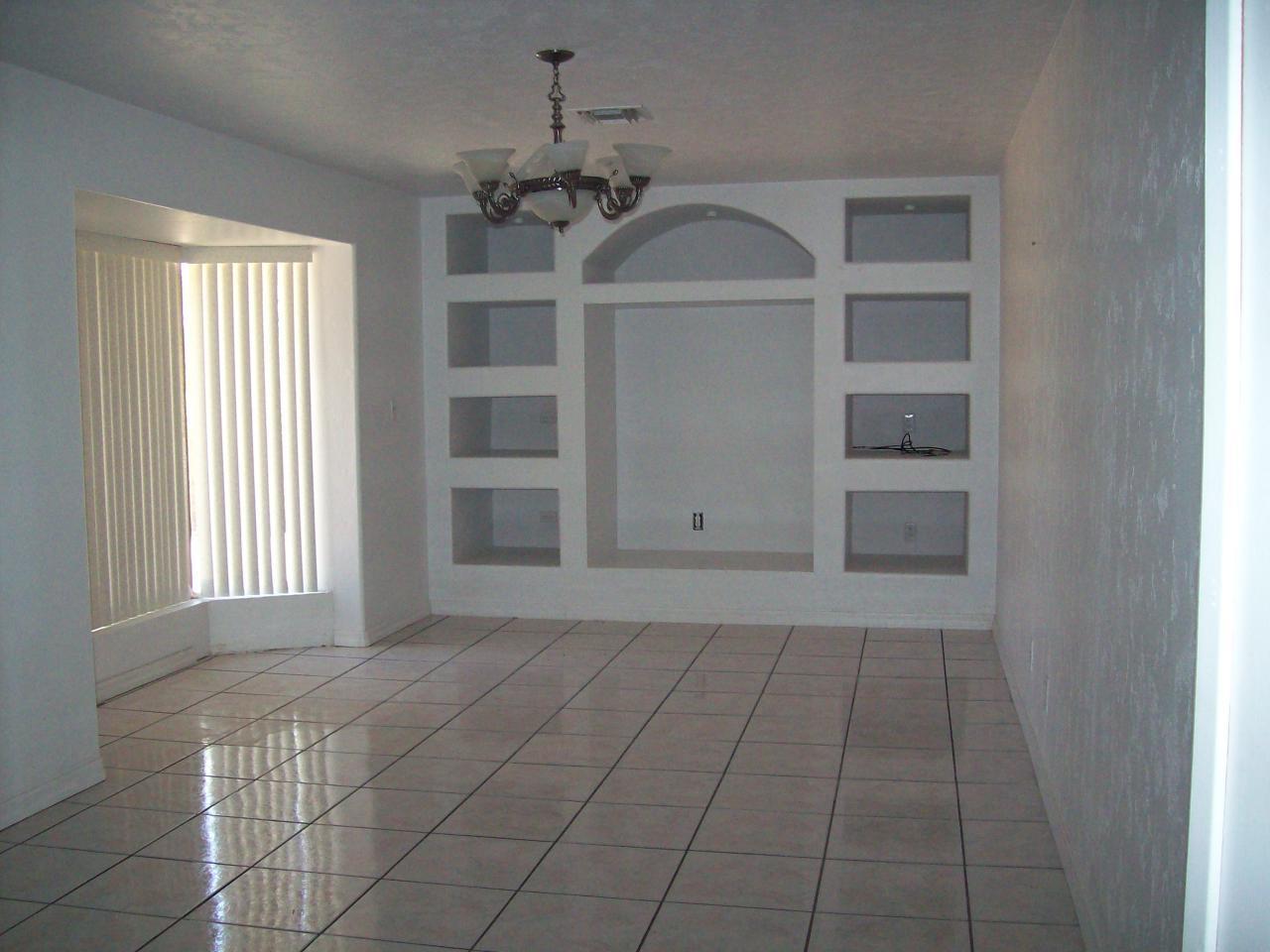925 Via Rosamorada Rio Rico, AZ 85648 - Photo 5 of 8