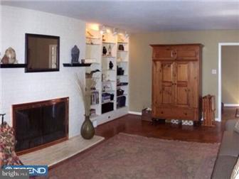 971 South Hunt Road Newtown Square, PA 19073 - Photo 2 of 12 Living Room