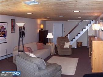 971 South Hunt Road Newtown Square, PA 19073 - Photo 10 of 12 Family Room