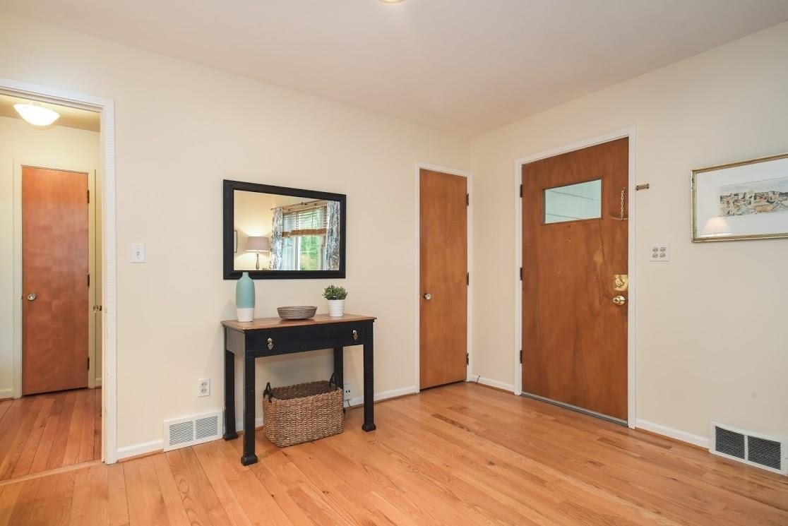 2207 Ferdon Road Ann Arbor, MI 48104 - Photo 3 of 10 Photo 3