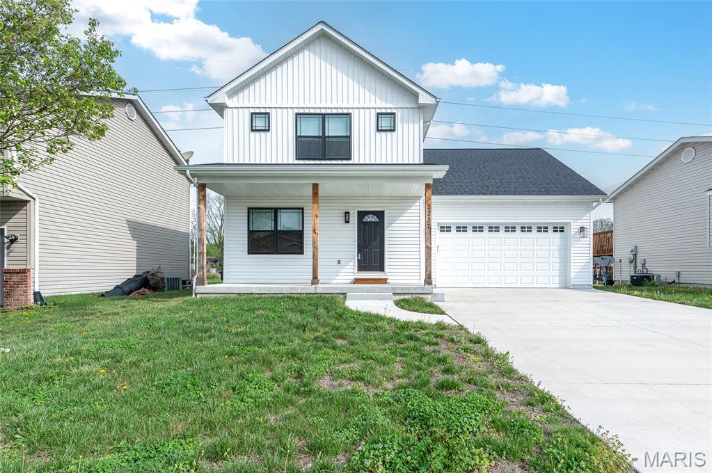 2237 Hunters Point Drive Granite City, IL 62040 - Photo 1 of 30