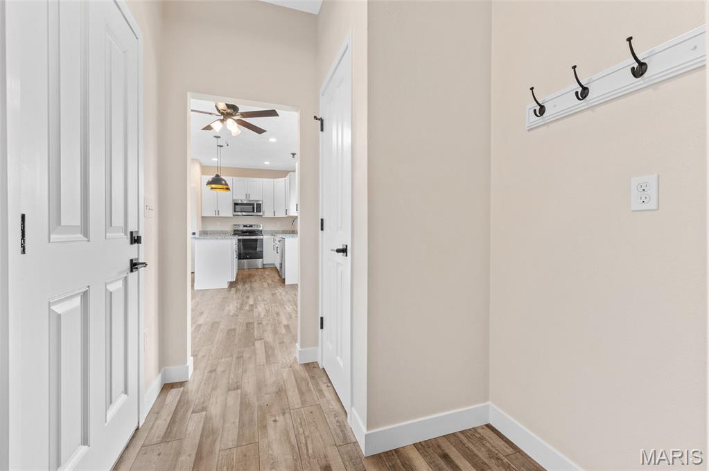 2237 Hunters Point Drive Granite City, IL 62040 - Photo 13 of 30