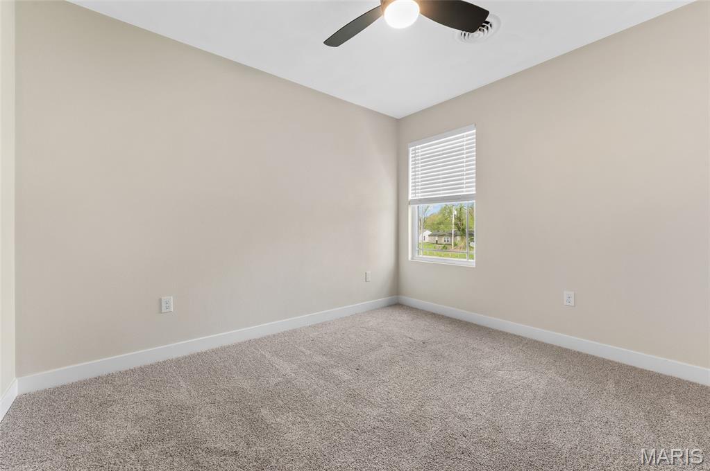2237 Hunters Point Drive Granite City, IL 62040 - Photo 22 of 30