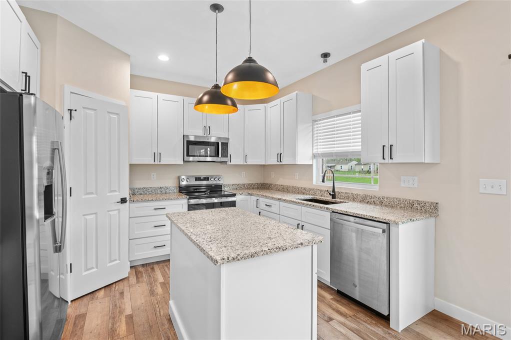 2237 Hunters Point Drive Granite City, IL 62040 - Photo 5 of 30