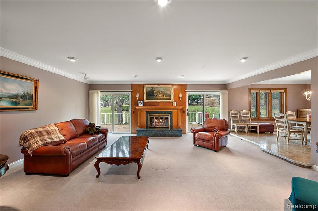 847 Leinster Road Rochester, MI 48309 - Photo 14 of 48