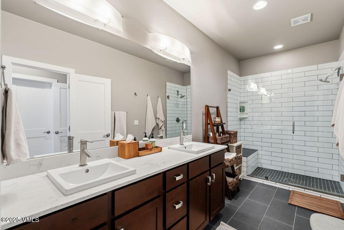 74 Soleil Circle Eagle, CO 81631 - Photo 7 of 48 Primary Suite Bathroom