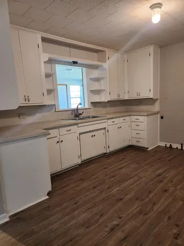 $1,500 | 903 North Page Street, Comanche, TX 76442