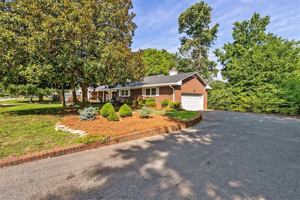 1412 Coventry Road High Point, NC 27262 - Photo 5 of 42 AMPLE Parking!