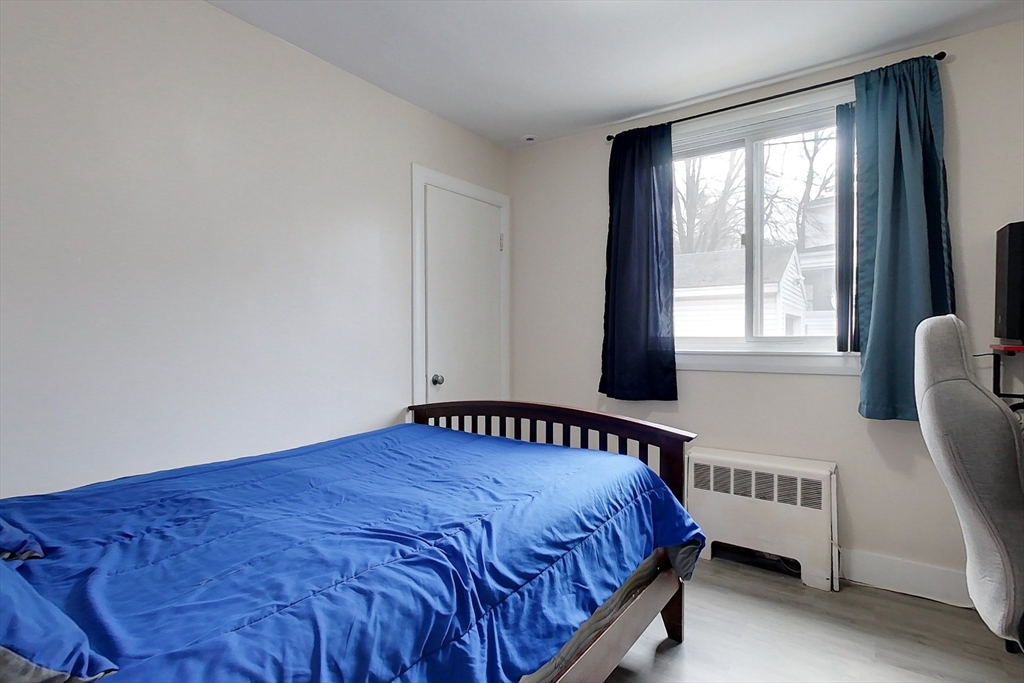 6 Danforth Street Lawrence, MA 01843 - Photo 16 of 33