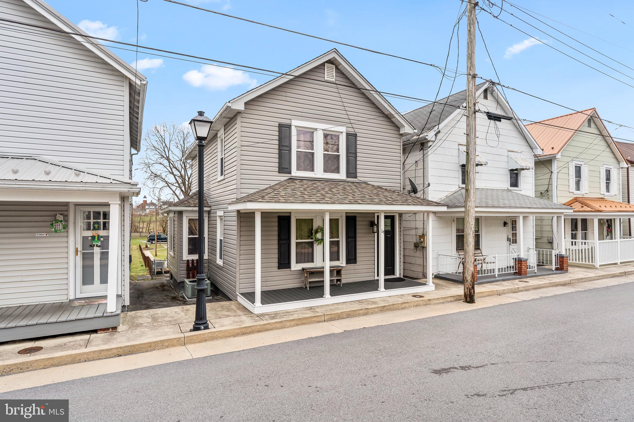 17 Martin Street Clear Spring, MD 21722 - Photo 2 of 34