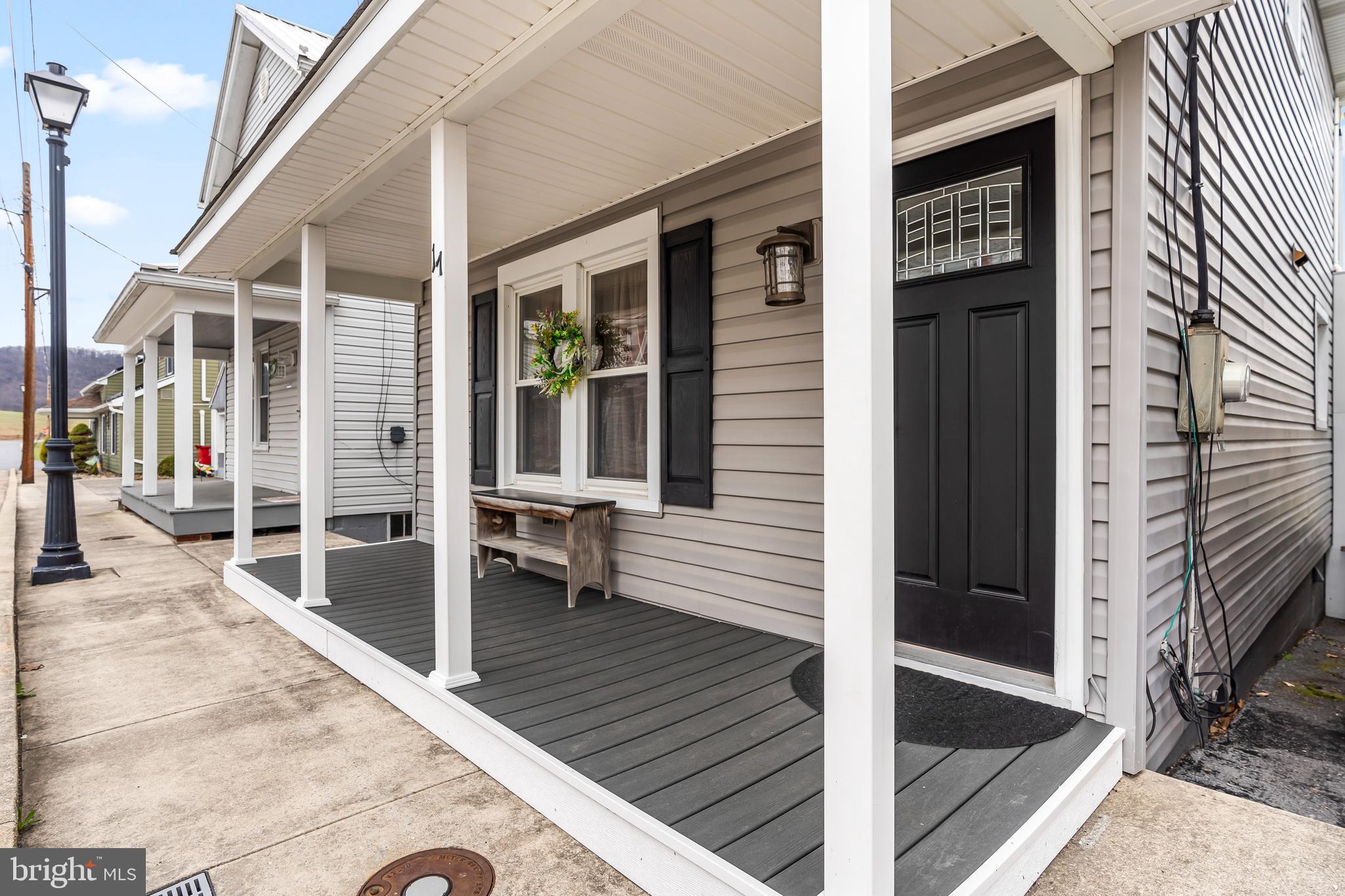 17 Martin Street Clear Spring, MD 21722 - Photo 4 of 34