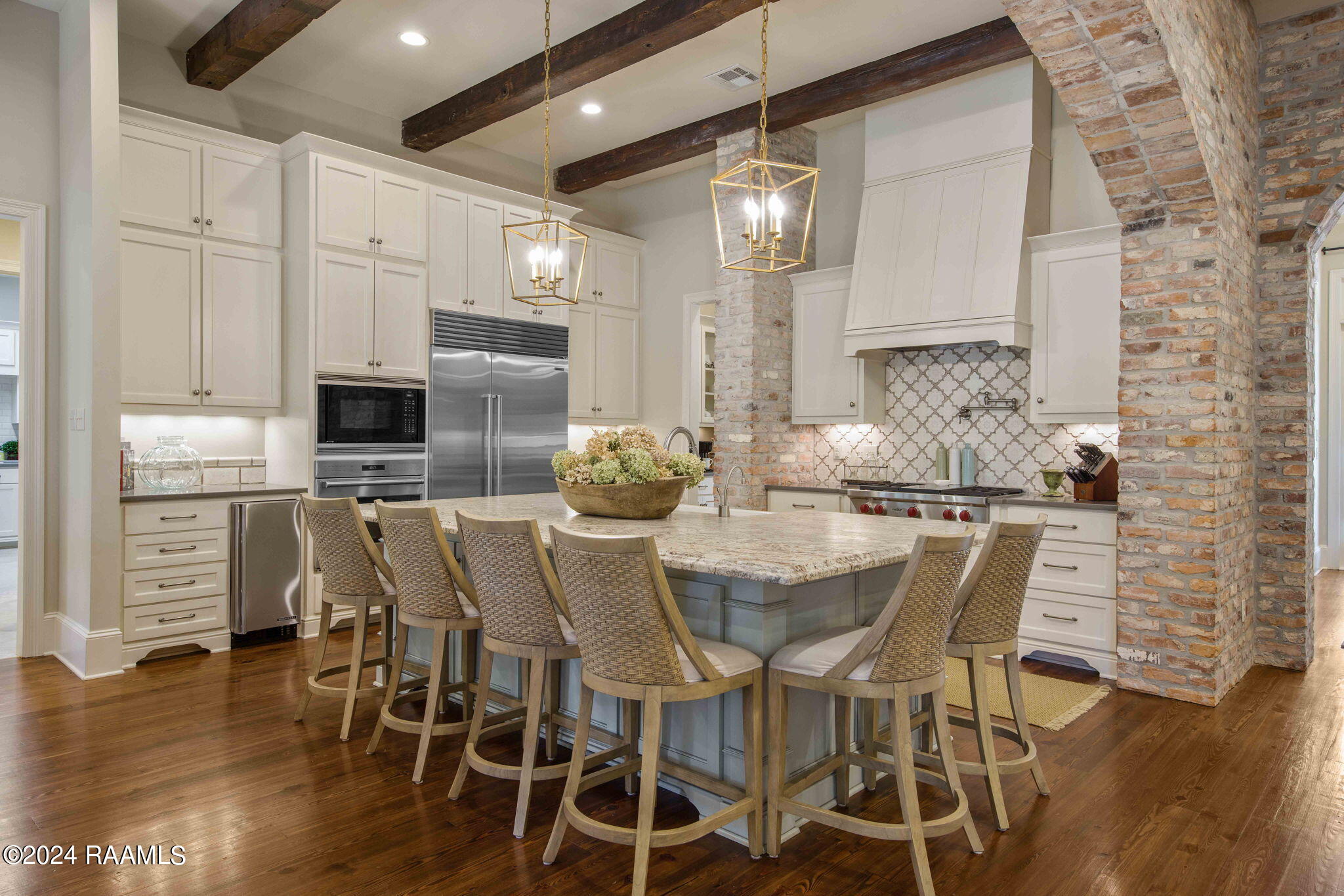 335 Travailleur Road Lafayette, LA 70506 - Photo 11 of 46 Kitchen