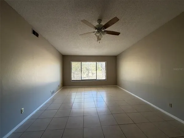 $1,750 | 3505 Tarpon Woods Boulevard, Unit K408, Palm Harbor, FL 34685