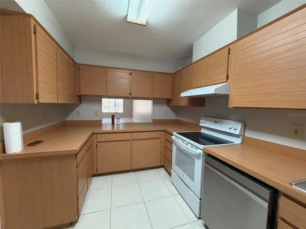 $1,750 | 3505 Tarpon Woods Boulevard, Unit K408, Palm Harbor, FL 34685