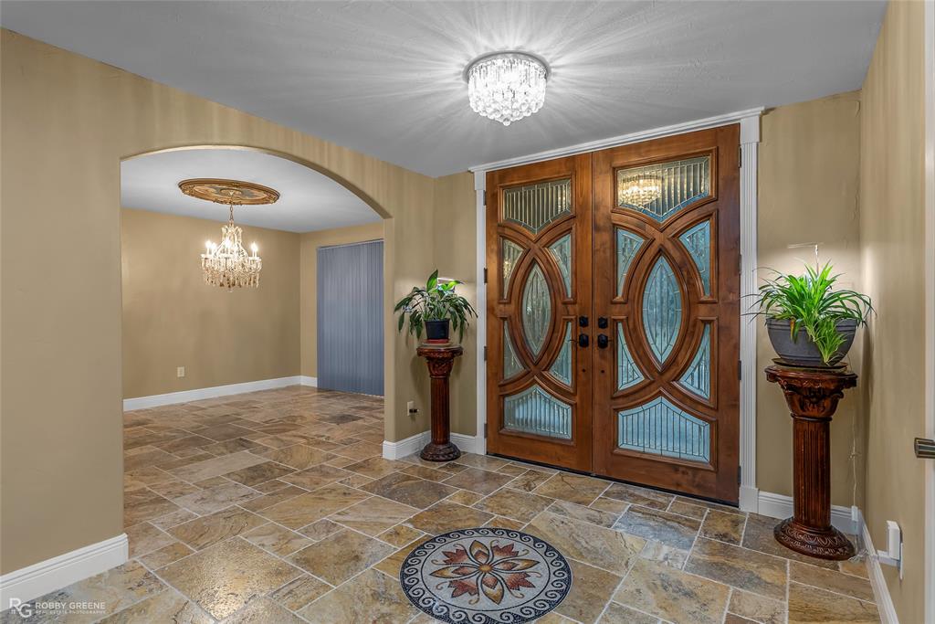 a view of entryway with interior