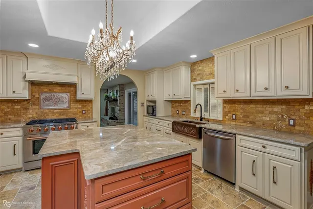 $525,000 | 7027 Highway 80, Princeton, LA 71067