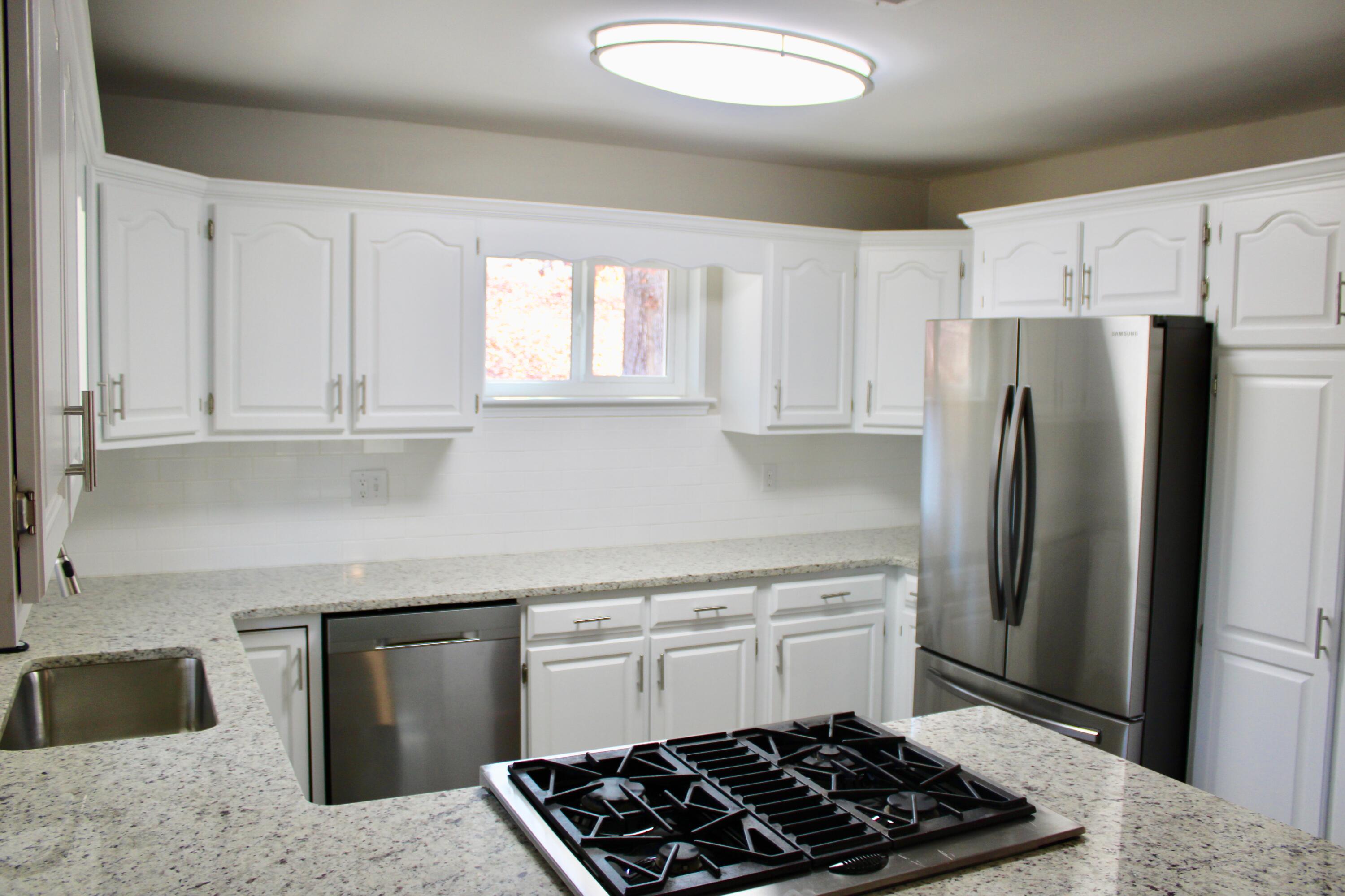 9413 Bayview Road Soddy Daisy, TN 37379 - Photo 5 of 32 IMG_1392