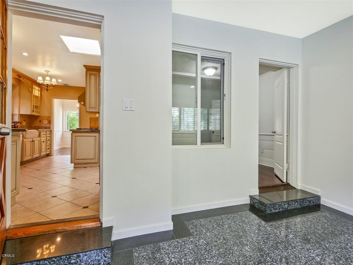 1501 Broadview Drive Glendale, CA 91208 - Photo 19 of 39