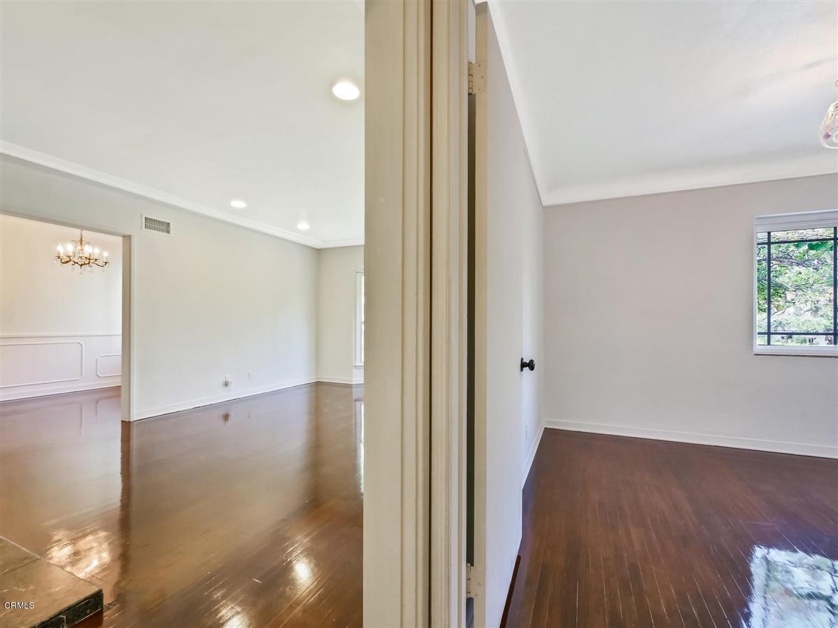 1501 Broadview Drive Glendale, CA 91208 - Photo 28 of 39 an empty room with wooden floor and windows