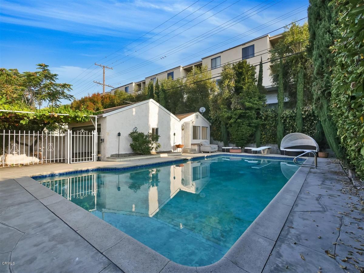 1501 Broadview Drive Glendale, CA 91208 - Photo 37 of 39 a view of house with swimming pool outdoor seating