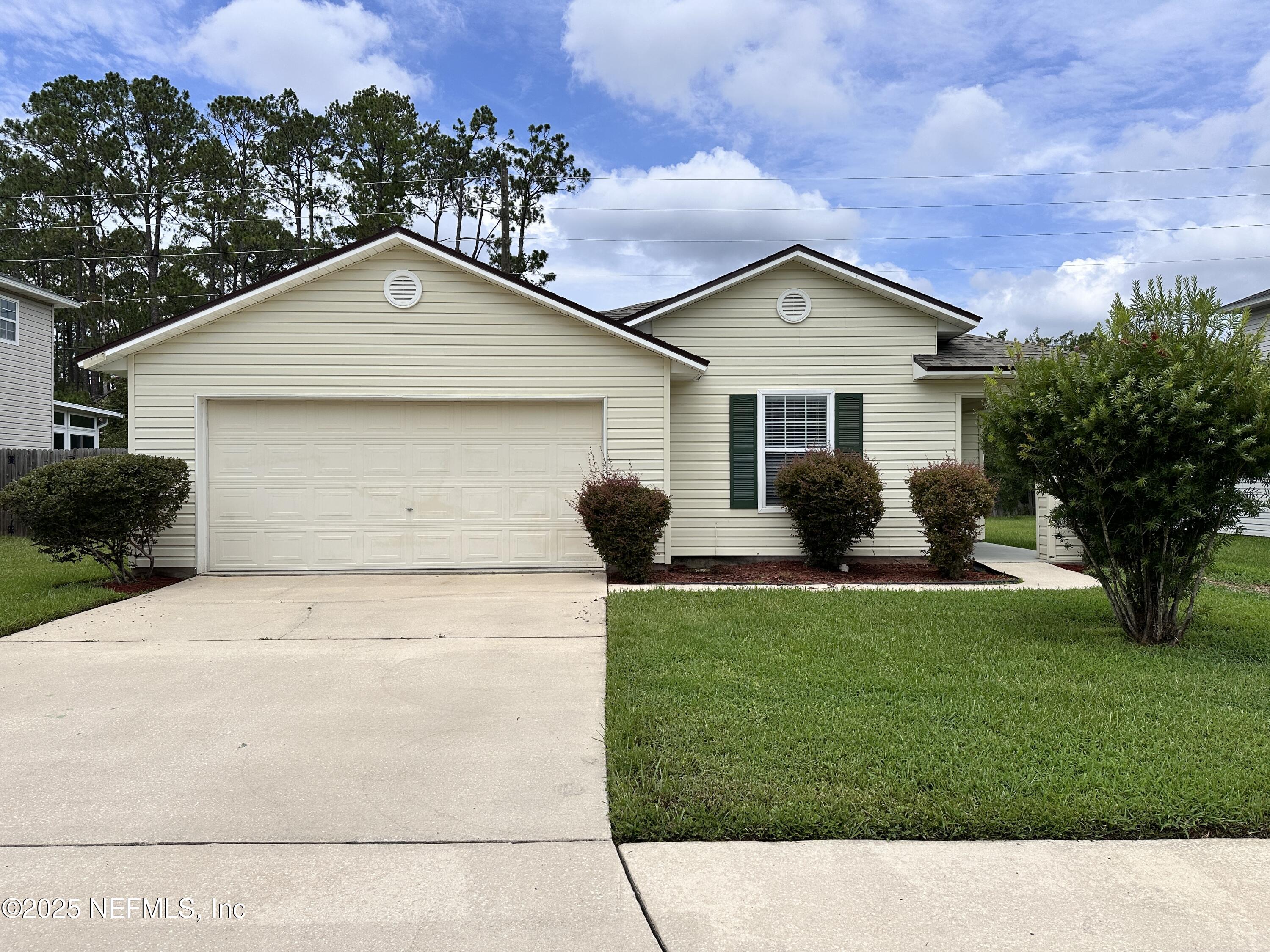 2113 Fresco Drive Middleburg, FL 32068 - Photo 2 of 13 IMG_2970