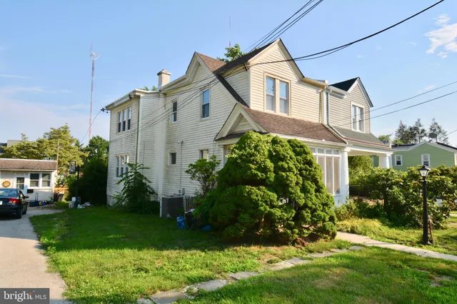 $2,450 | 461 Flamingo Street, Philadelphia, PA 19128