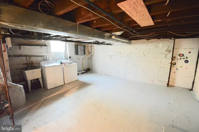 $2,450 | 461 Flamingo Street, Philadelphia, PA 19128